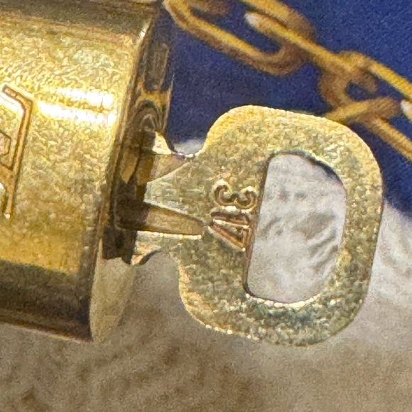 Louis Vuitton Lock & Key #317 - Picture 6 of 6